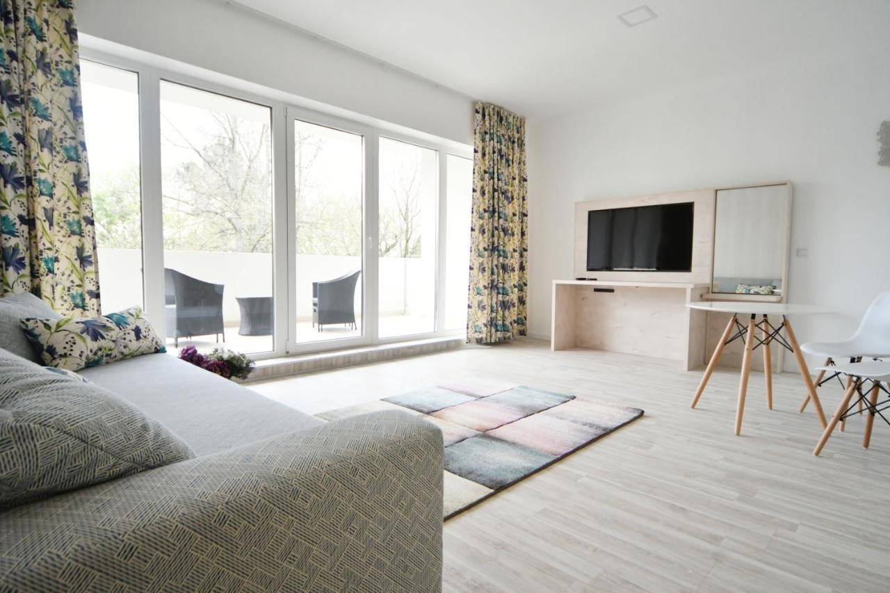 Moment Apartments Szolnok Exterior photo